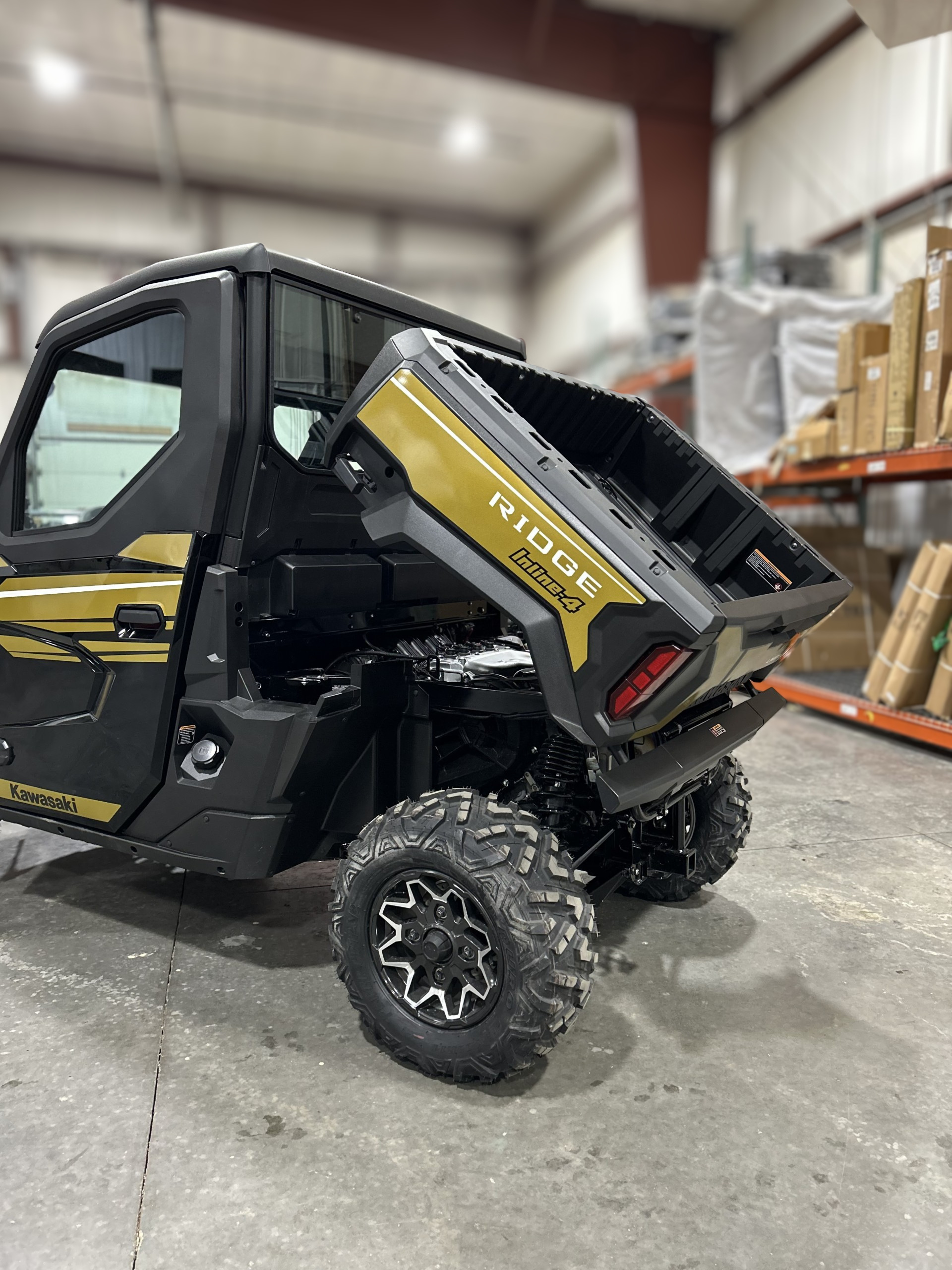 2025 Kawasaki RIDGE LIMITED HVAC Side x Side